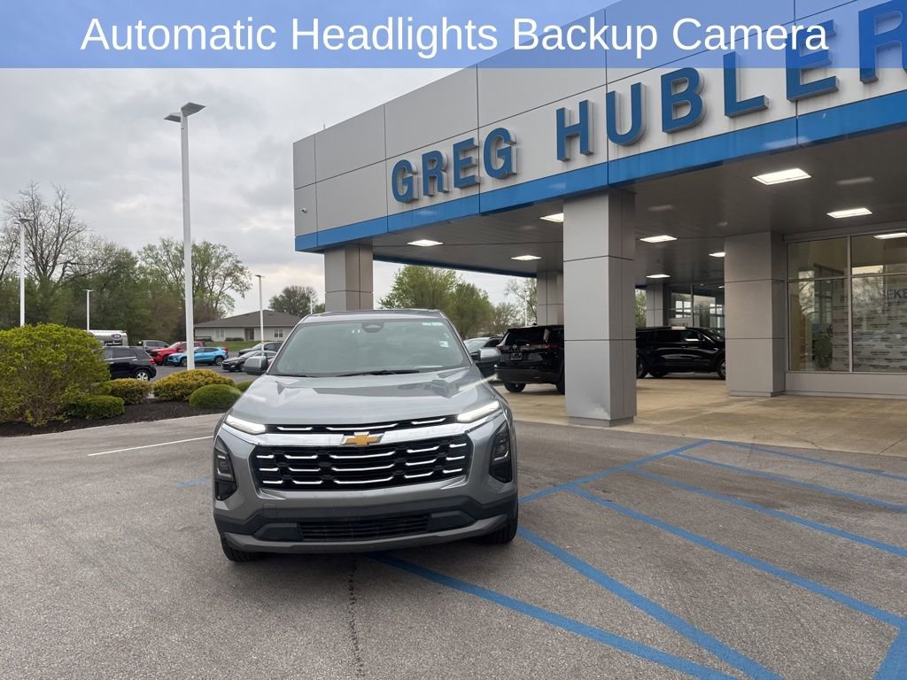 Used 2025 Chevrolet Equinox LT FWD image 3