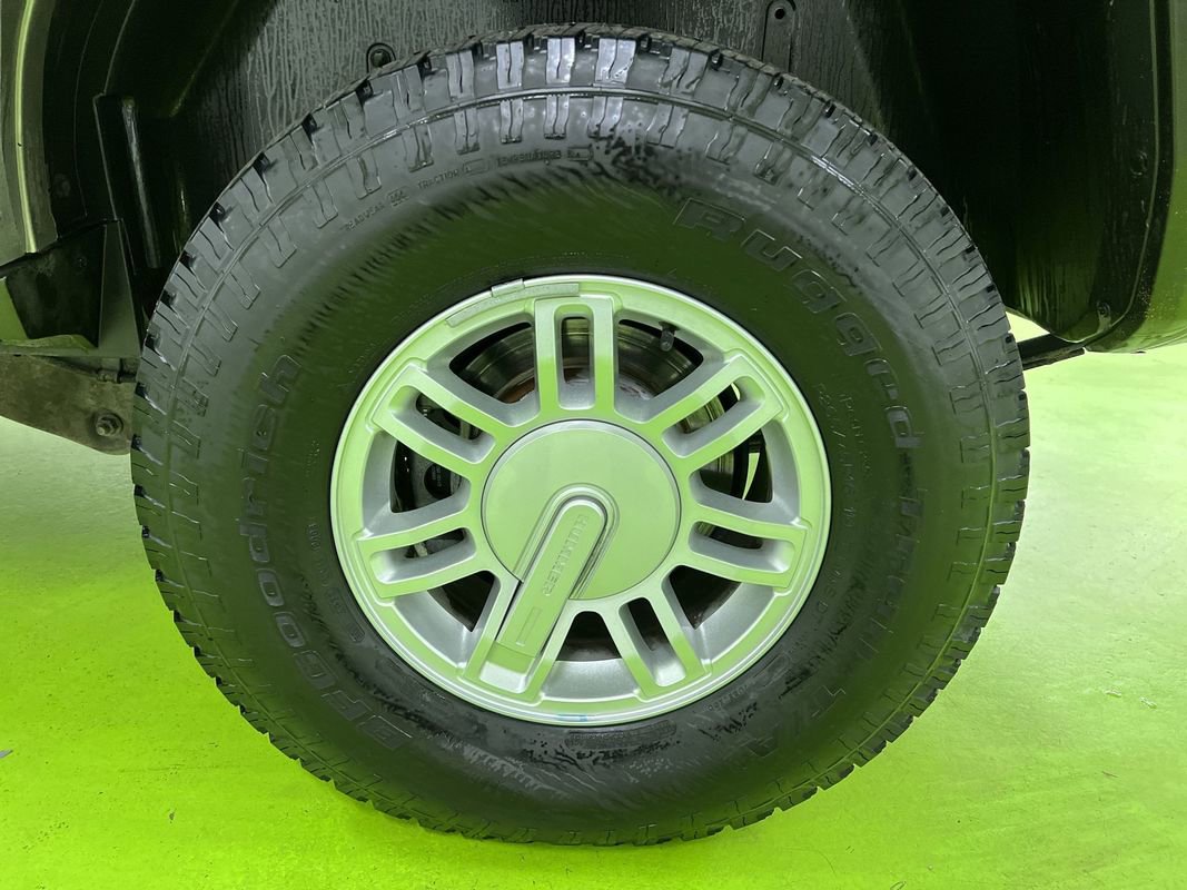 Used 2009 HUMMER H3 AWD/4WD image 13