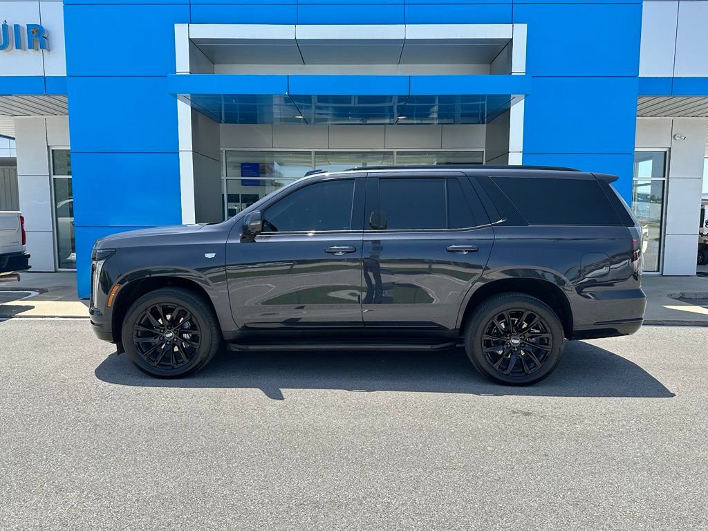 Used 2025 Cadillac Escalade Sport RWD image 3