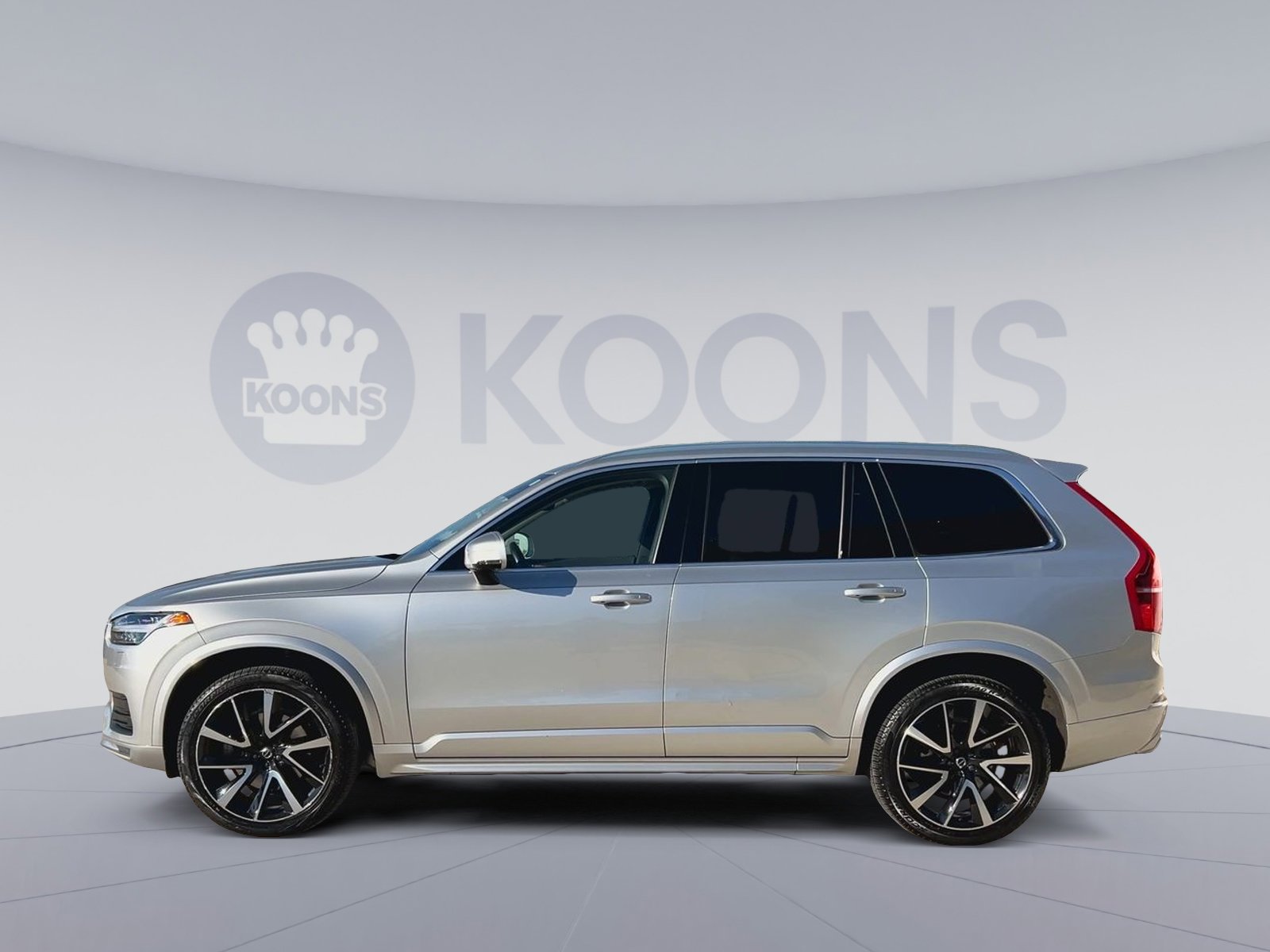 Certified 2021 Volvo XC90 T6 Momentum w/ Advanced Package AWD/4WD image 7