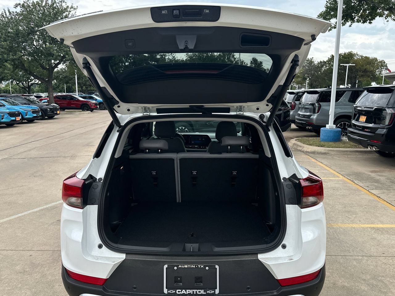 New 2026 Chevrolet TrailBlazer LT w/ Convenience Package FWD image 24