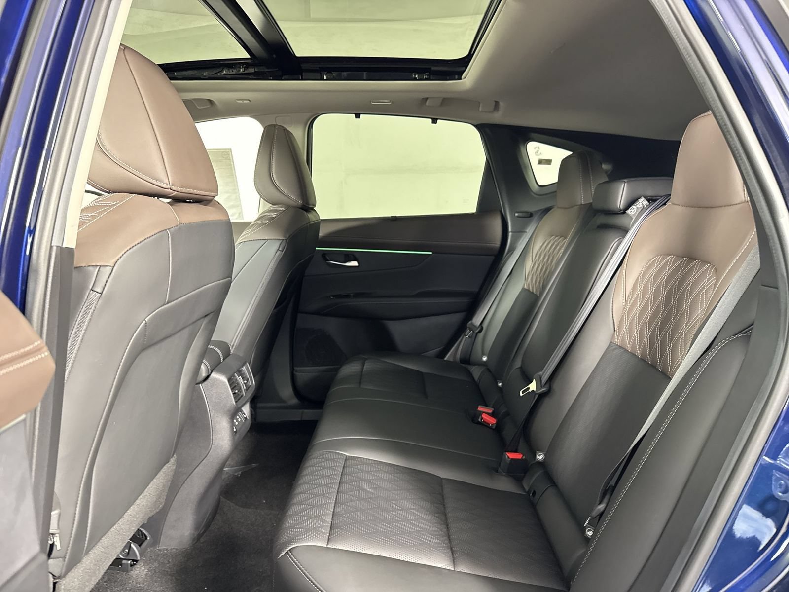 Used 2025 Nissan Murano Platinum w/ Cargo Package AWD/4WD image 23