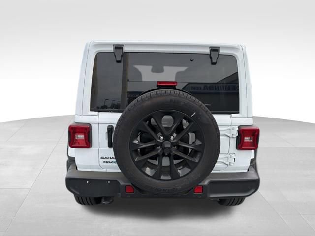 Used 2025 Jeep Wrangler Sahara w/ Safety Group image 10