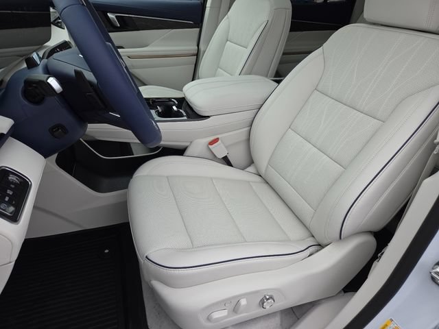 New 2026 Buick Enclave Avenir w/ Super Cruise Package FWD image 37