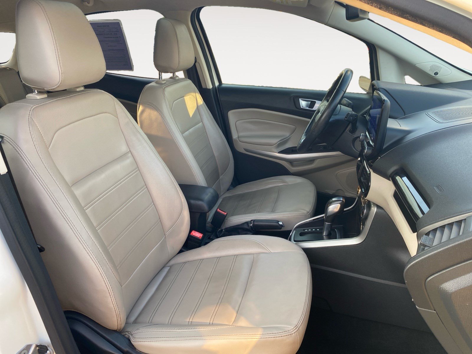Used 2019 Ford EcoSport Titanium FWD image 17