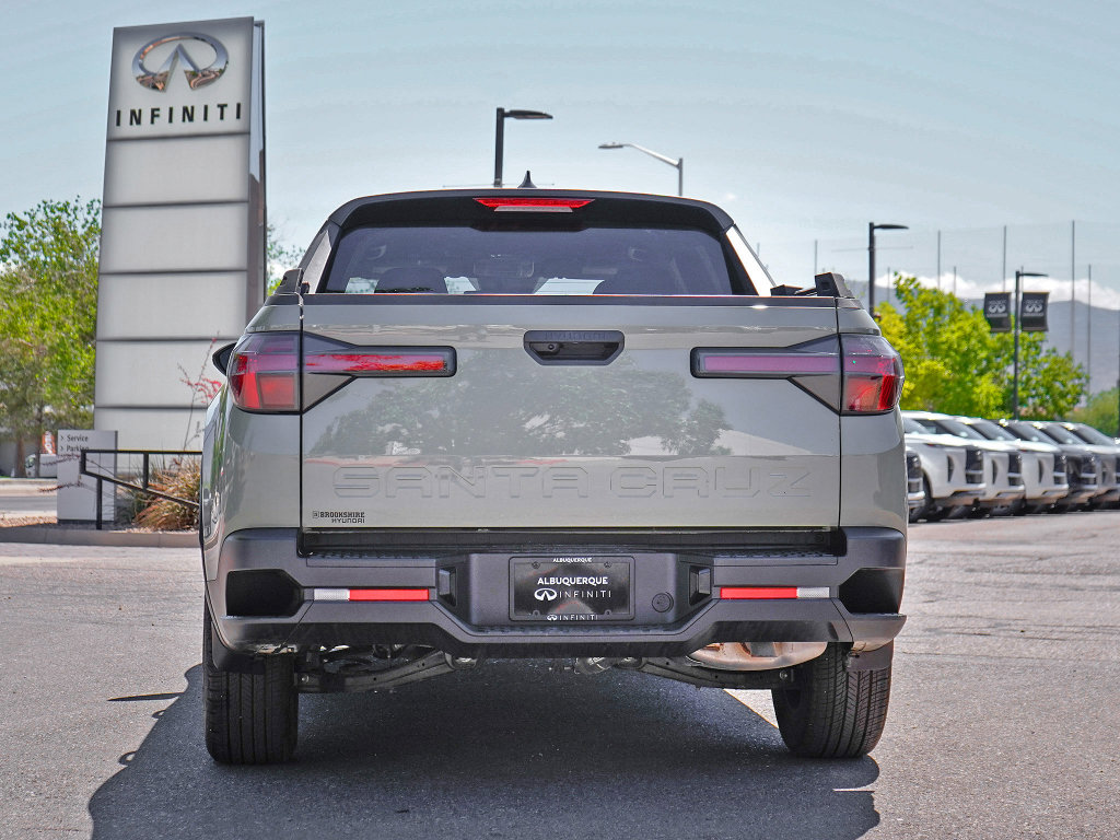 Used 2026 Hyundai Santa Cruz SE FWD image 8