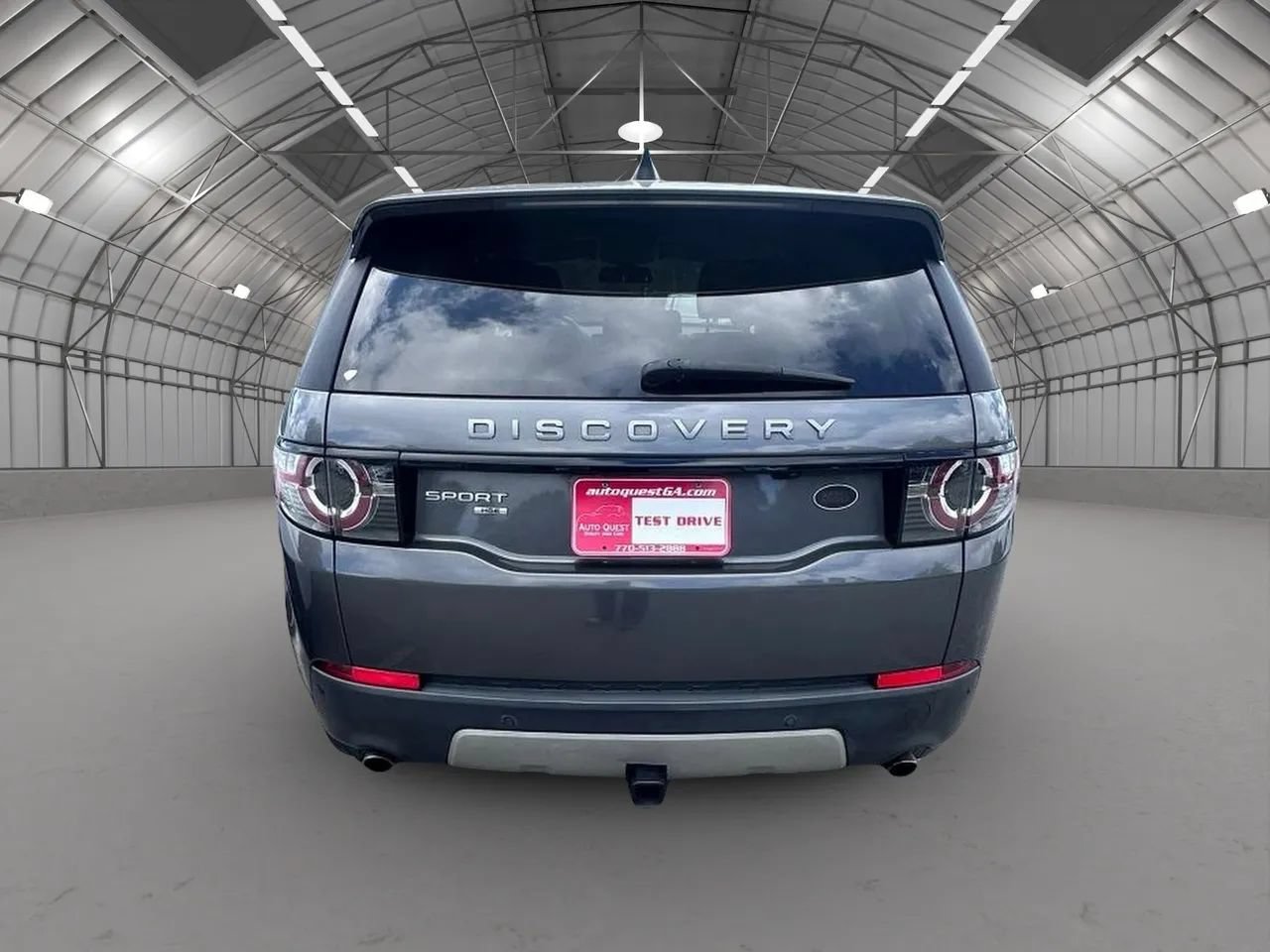 Used 2017 Land Rover Discovery Sport HSE AWD/4WD image 3