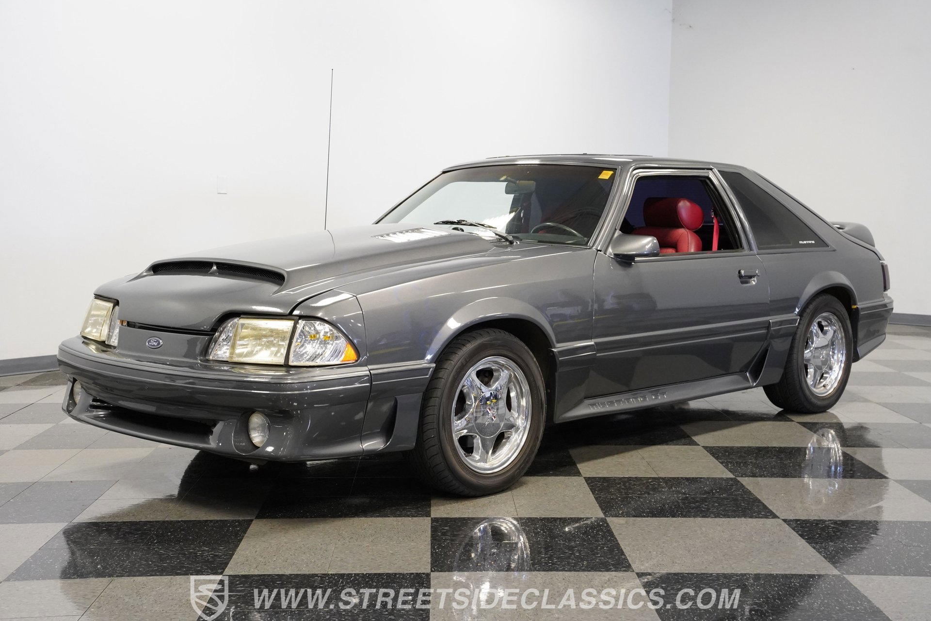 Used 1987 Ford Mustang GT RWD image 6