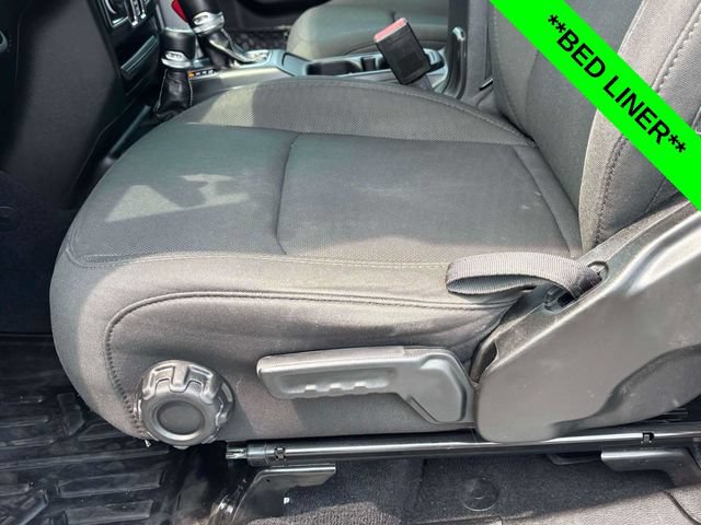 Used 2023 Jeep Gladiator Overland w/ LED Lighting Group AWD/4WD image 5