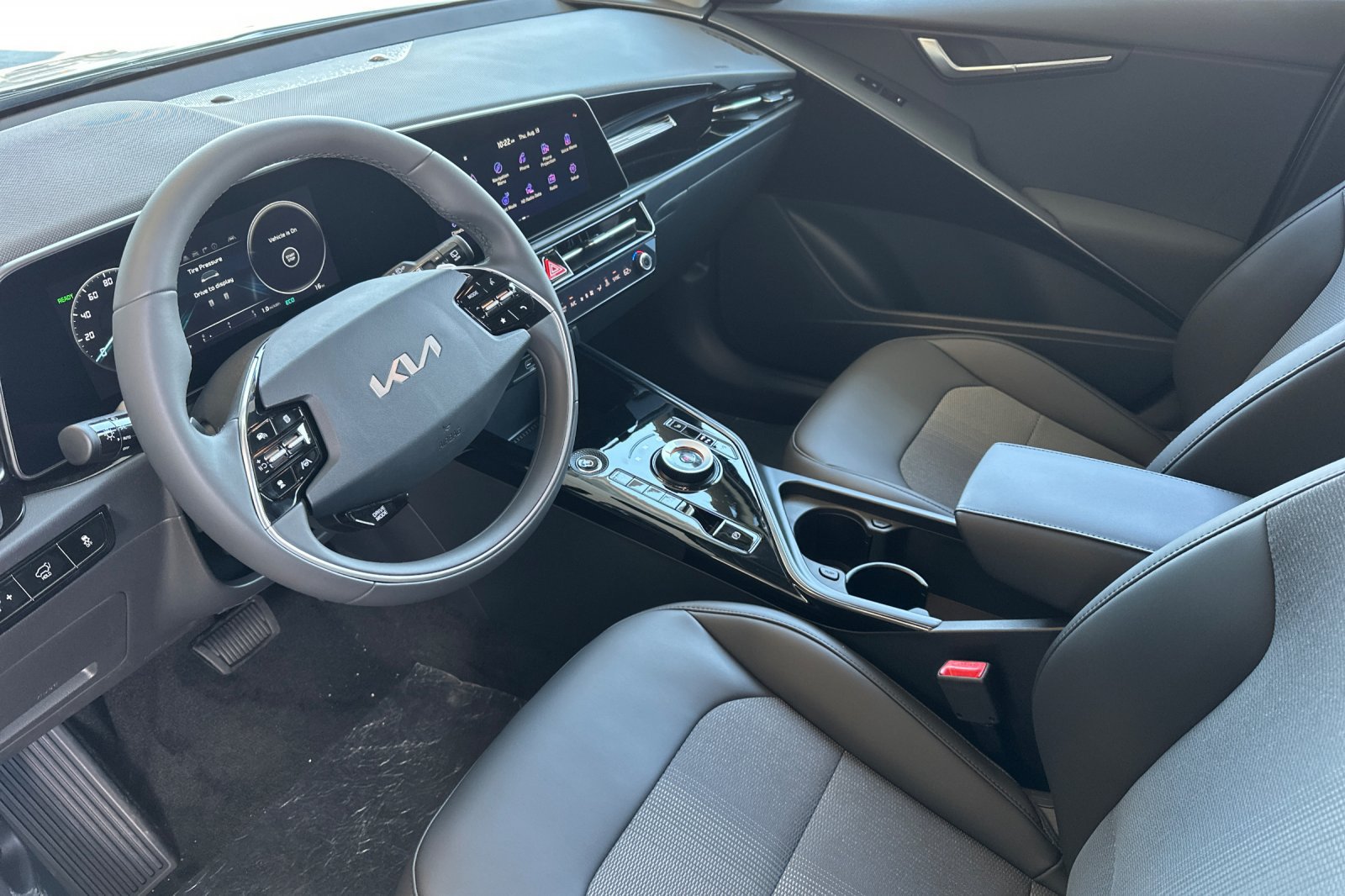 New 2026 Kia Niro Wind FWD image 10