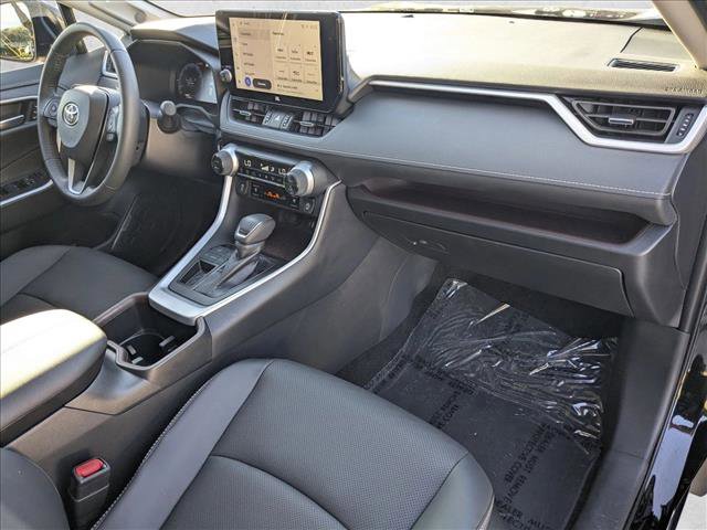 Used 2025 Toyota RAV4 Limited image 19
