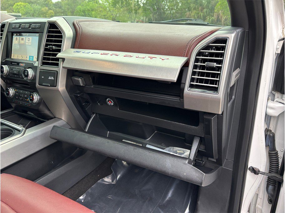 Used 2018 Ford F250 Platinum w/ Platinum Ultimate Package image 50