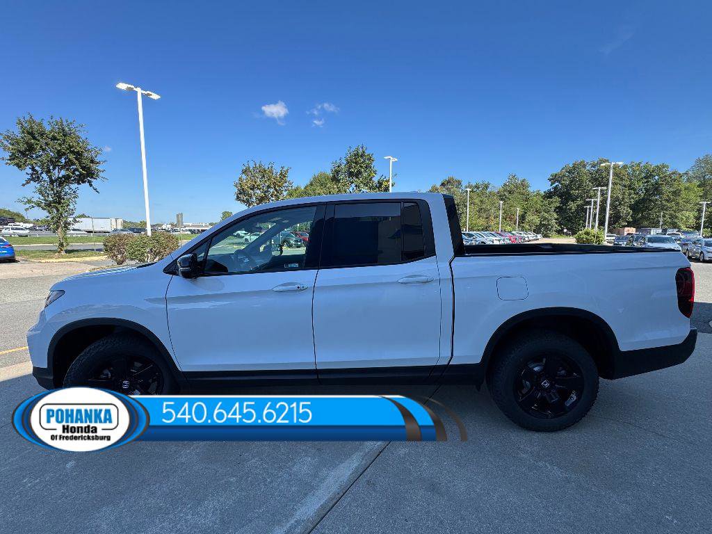 New 2026 Honda Ridgeline Black Edition image 2
