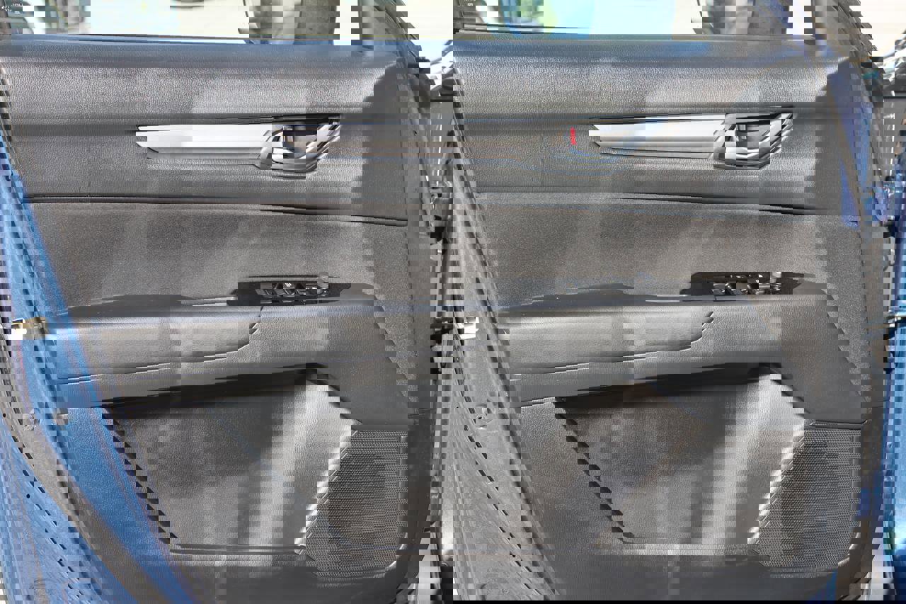 Used 2017 MAZDA CX-5 Sport image 23