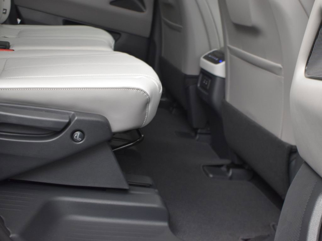 New 2026 INFINITI QX60 Pure w/ Cargo Package image 18