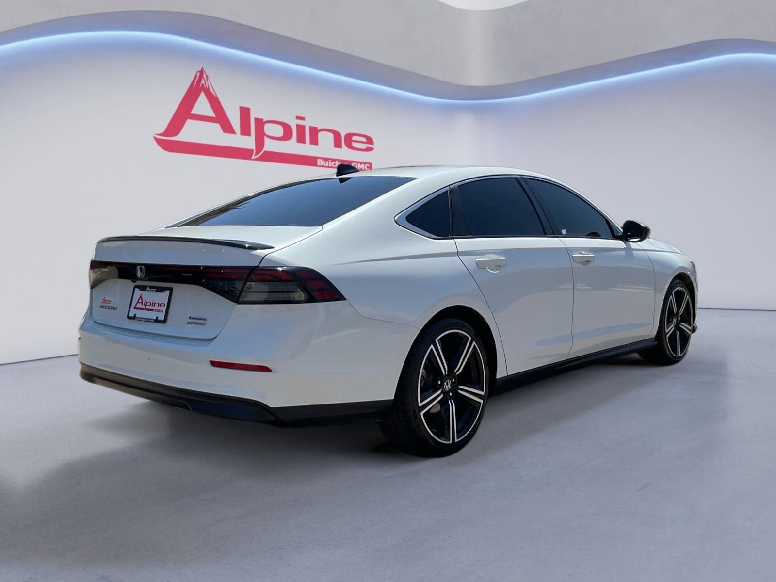 Used 2023 Honda Accord Sport image 5