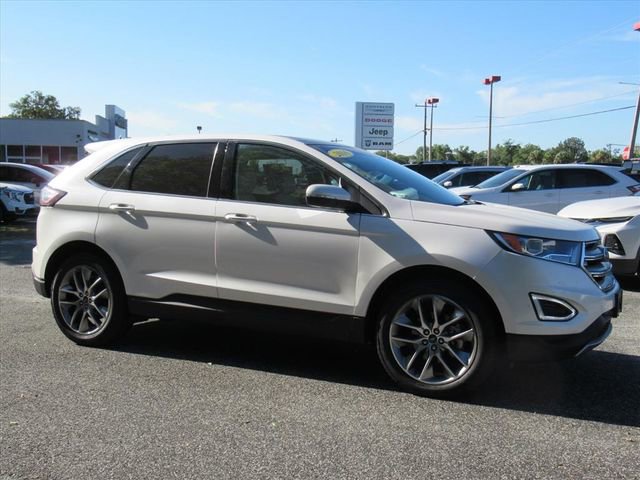 Used 2016 Ford Edge Titanium w/ Equipment Group 301A FWD image 2
