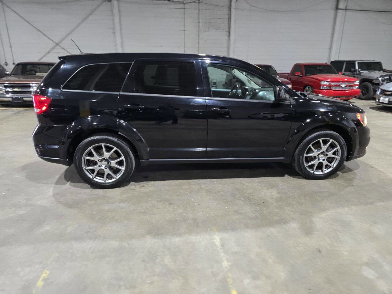 Used 2015 Dodge Journey R/T w/ Flexible Seating Group image 13