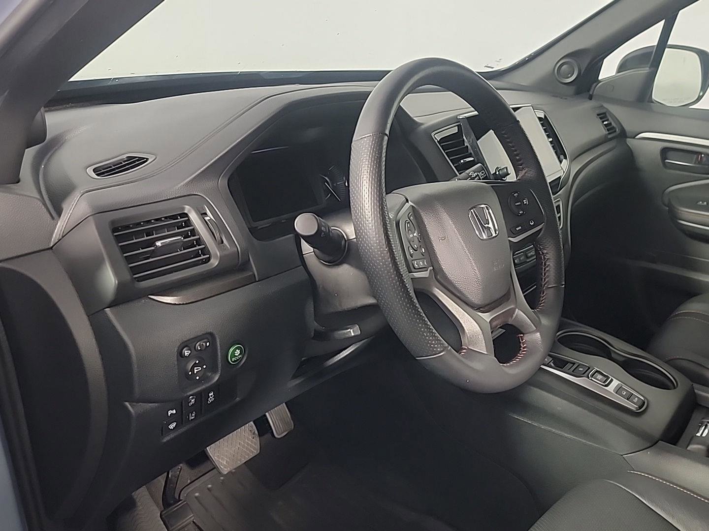 Certified 2023 Honda Passport TrailSport image 17