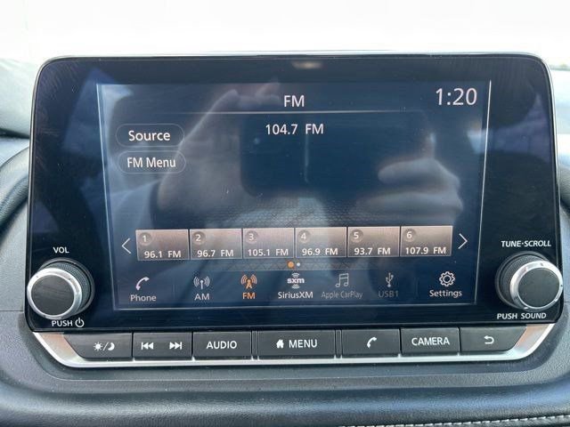 Used 2024 Nissan Rogue SV image 26