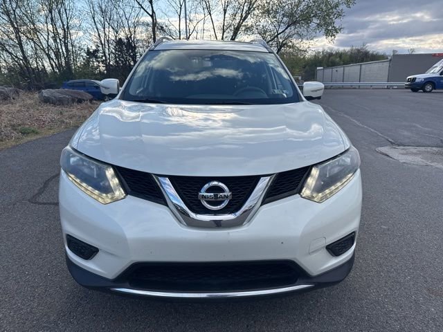Used 2015 Nissan Rogue SV w/ SV Premium Package AWD/4WD image 2