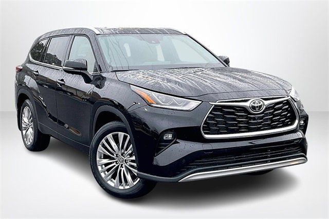 New 2026 Toyota Highlander Platinum