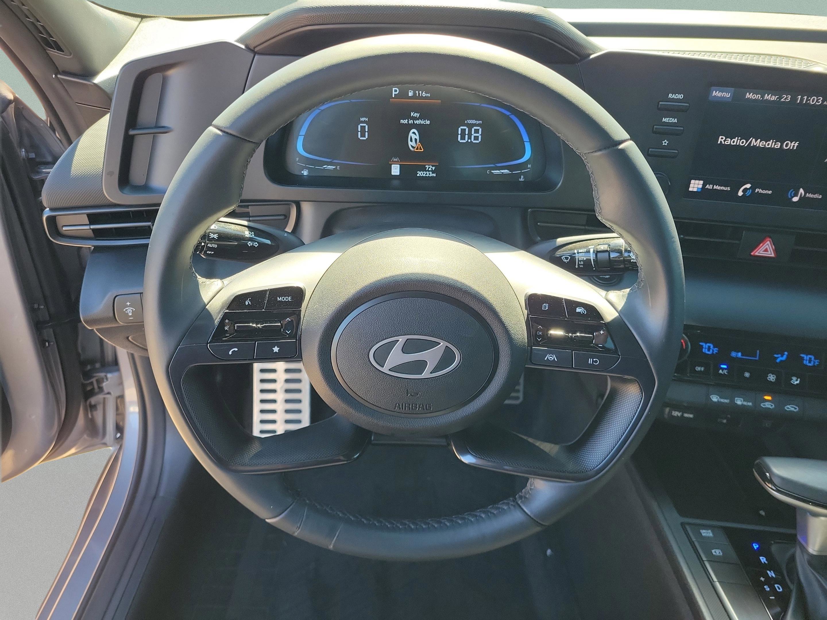 Used 2025 Hyundai Elantra Sport image 21