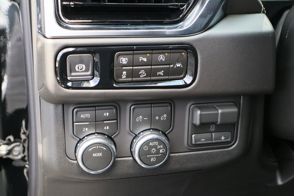 New 2026 GMC Yukon XL Elevation w/ Elevation Premium Package AWD/4WD image 12