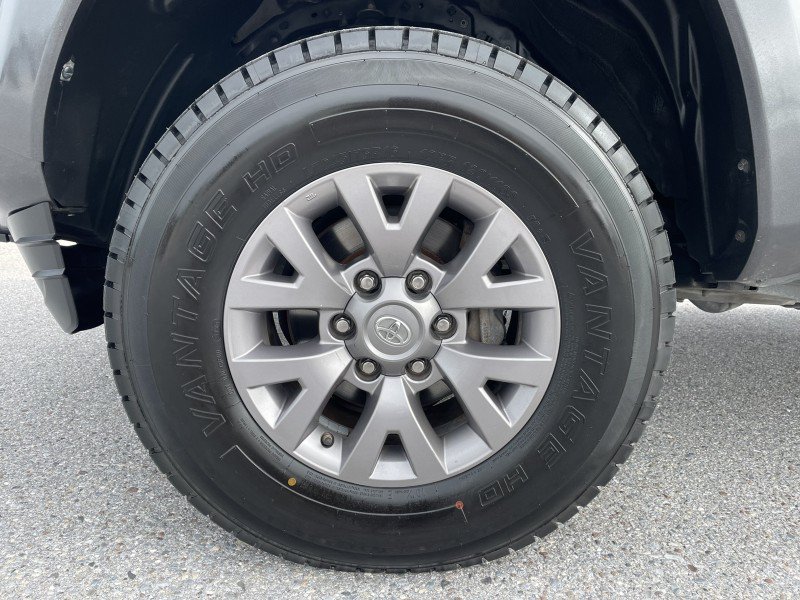 Used 2019 Toyota Tacoma SR5 RWD image 20