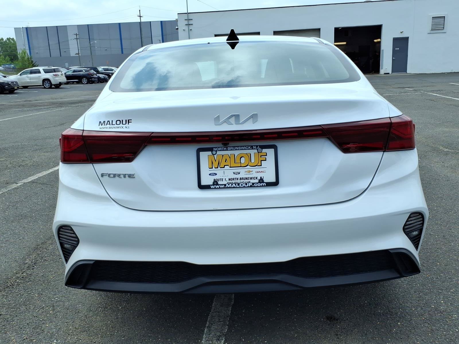 Used 2024 Kia Forte LXS FWD image 5
