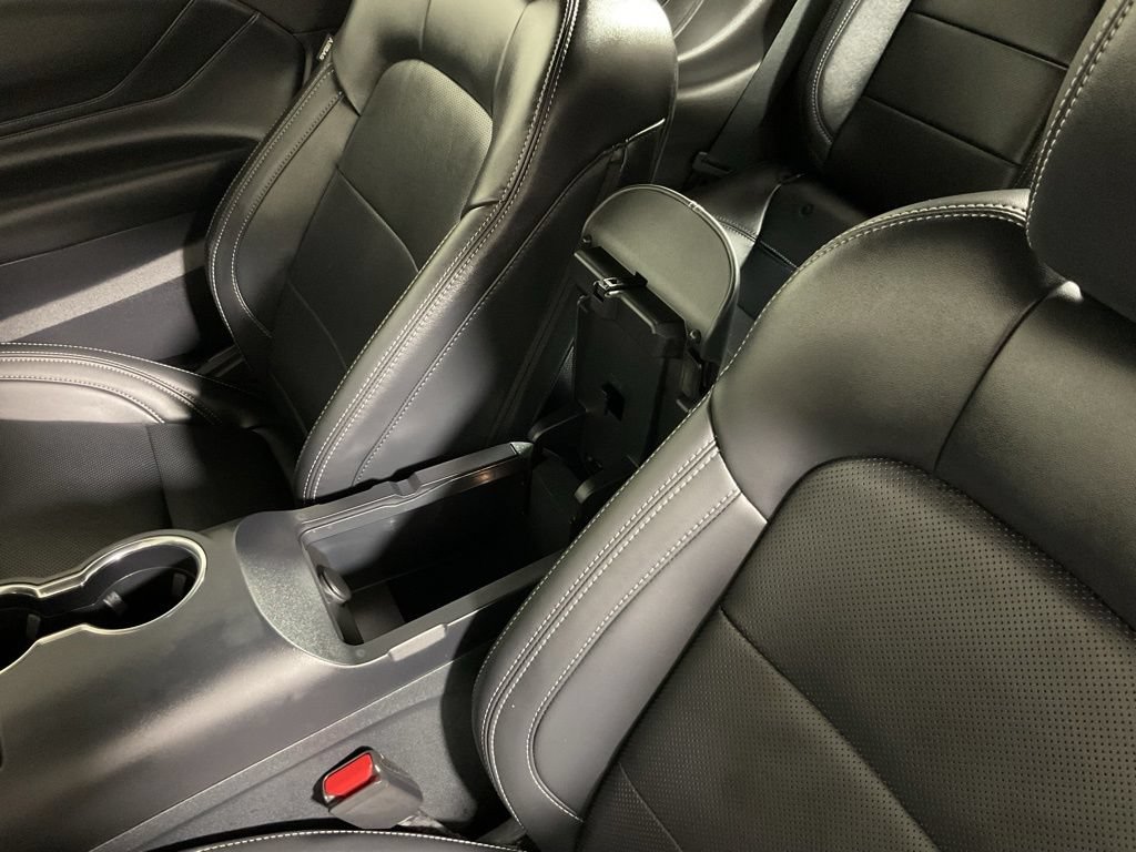 Used 2025 Ford Mustang GT Premium RWD image 31