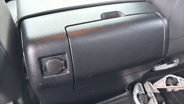 Used 2010 Toyota Tundra Limited image 7