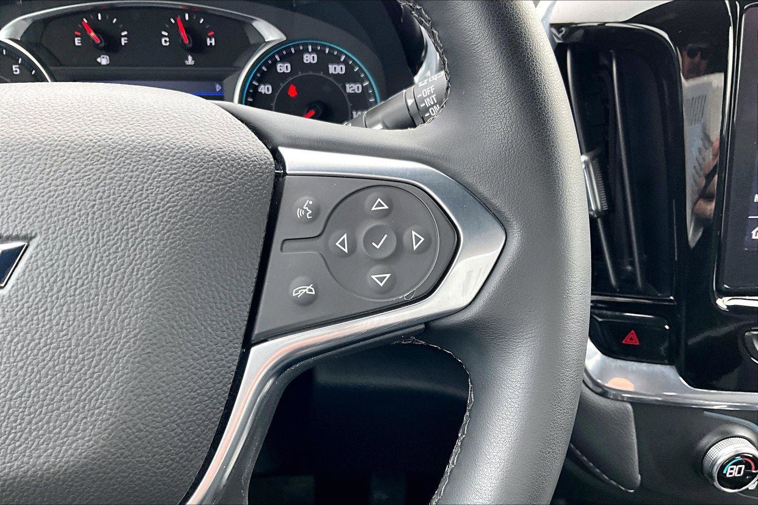 Used 2023 Chevrolet Traverse LT w/ Midnight/Sport Edition image 20