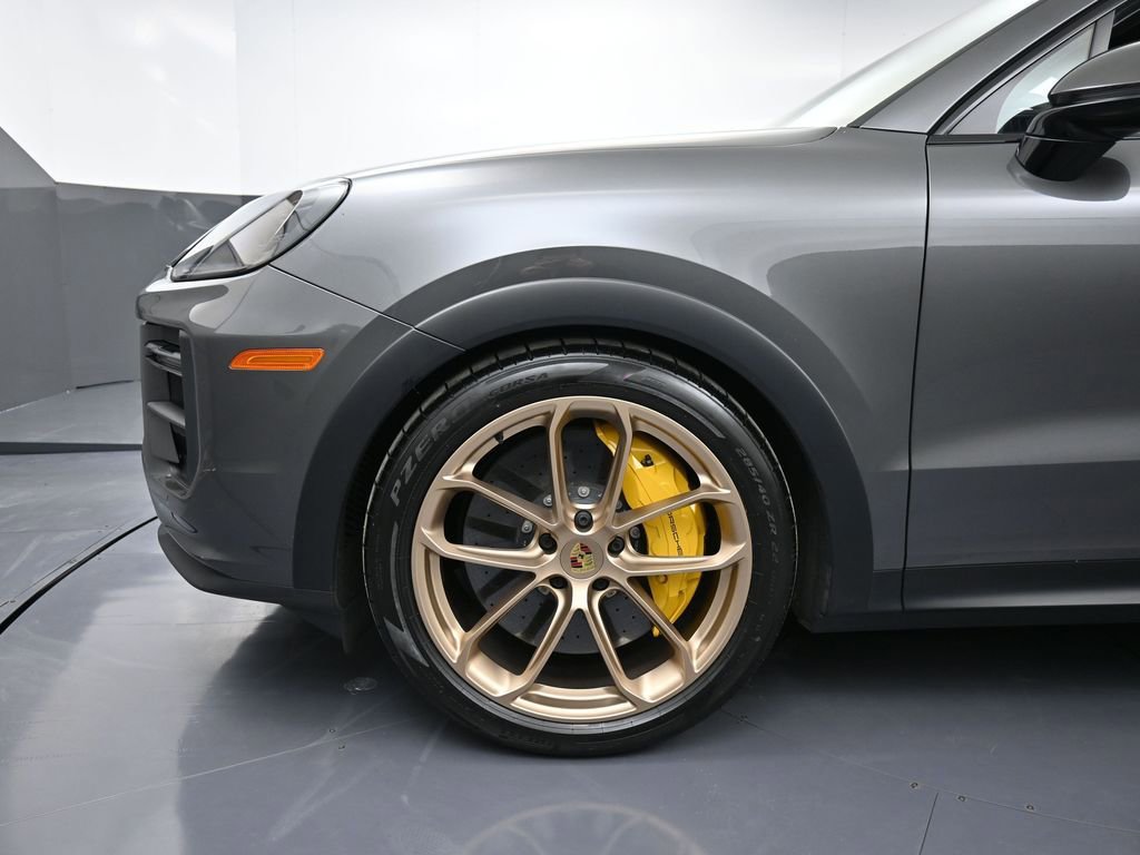 Certified 2024 Porsche Cayenne Turbo GT AWD/4WD image 12