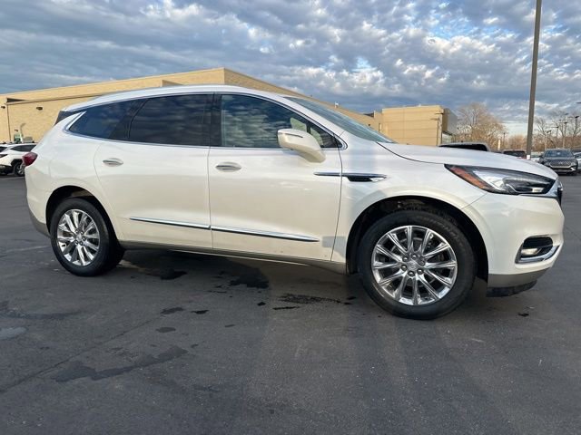 Used 2021 Buick Enclave Essence w/ Sound and Sites Package image 14