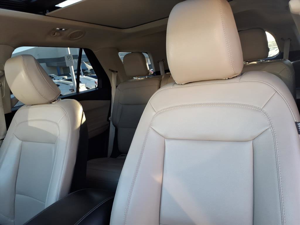 Certified 2020 Ford Explorer XLT w/ Equipment Group 202A image 13