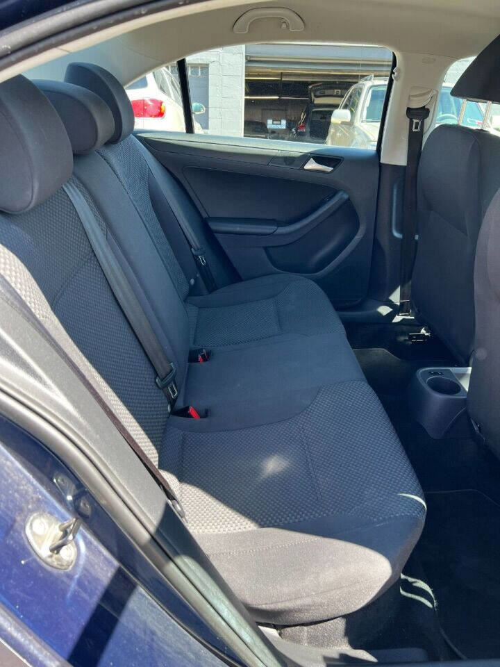 Used 2013 Volkswagen Jetta Sedan image 14