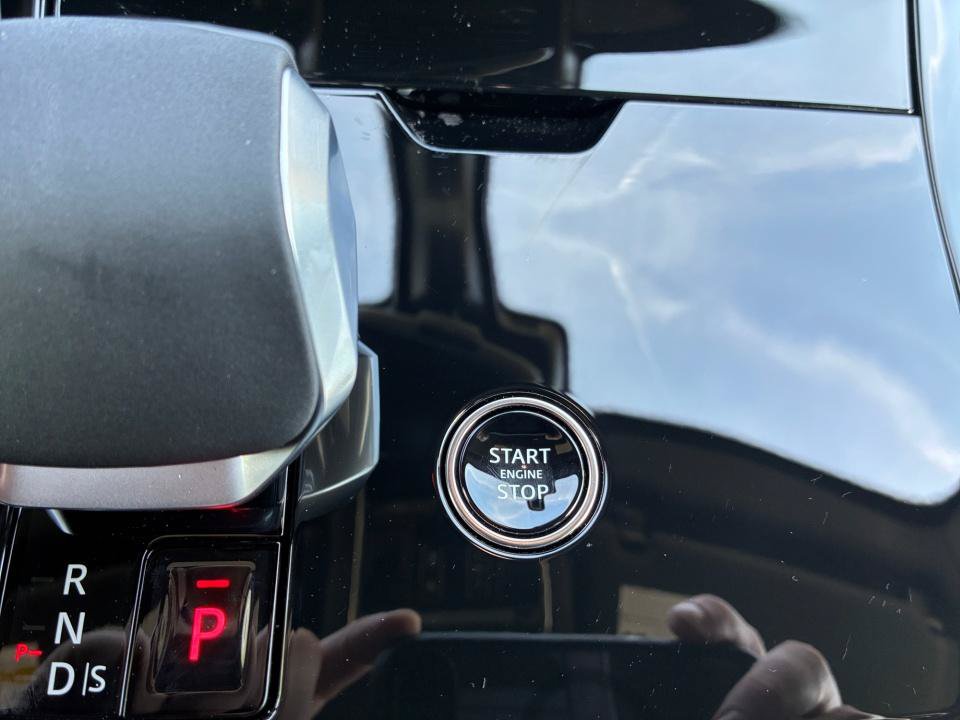 New 2027 Land Rover Range Rover Sport SE AWD/4WD image 20