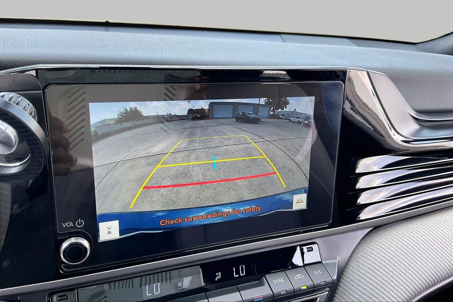 Used 2025 Toyota Camry SE FWD image 22