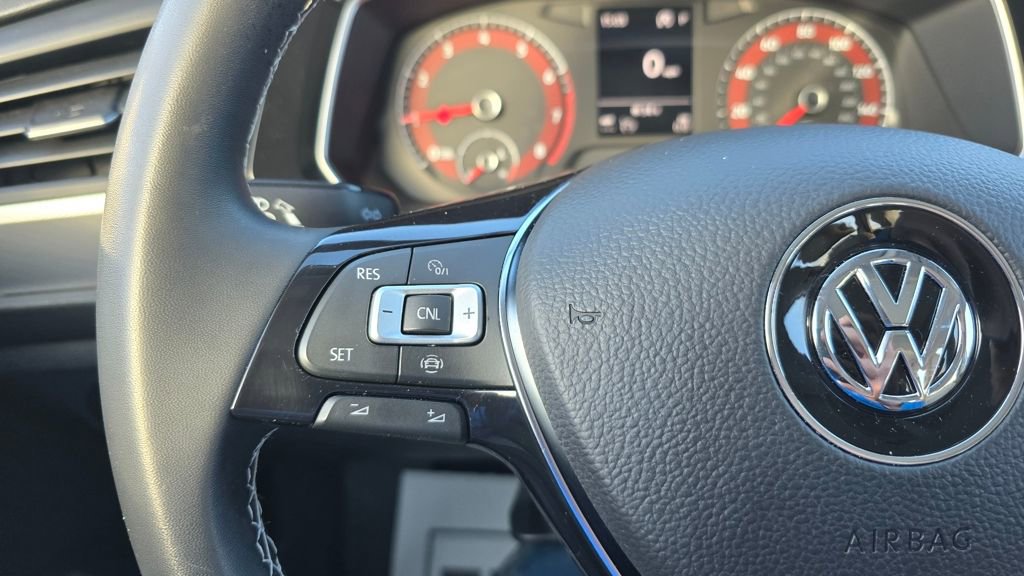 Used 2021 Volkswagen Jetta SE w/ SE Cold Weather Package image 13