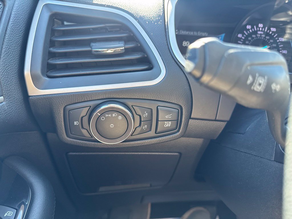 Used 2019 Ford Edge SEL w/ Equipment Group 201A AWD/4WD image 26