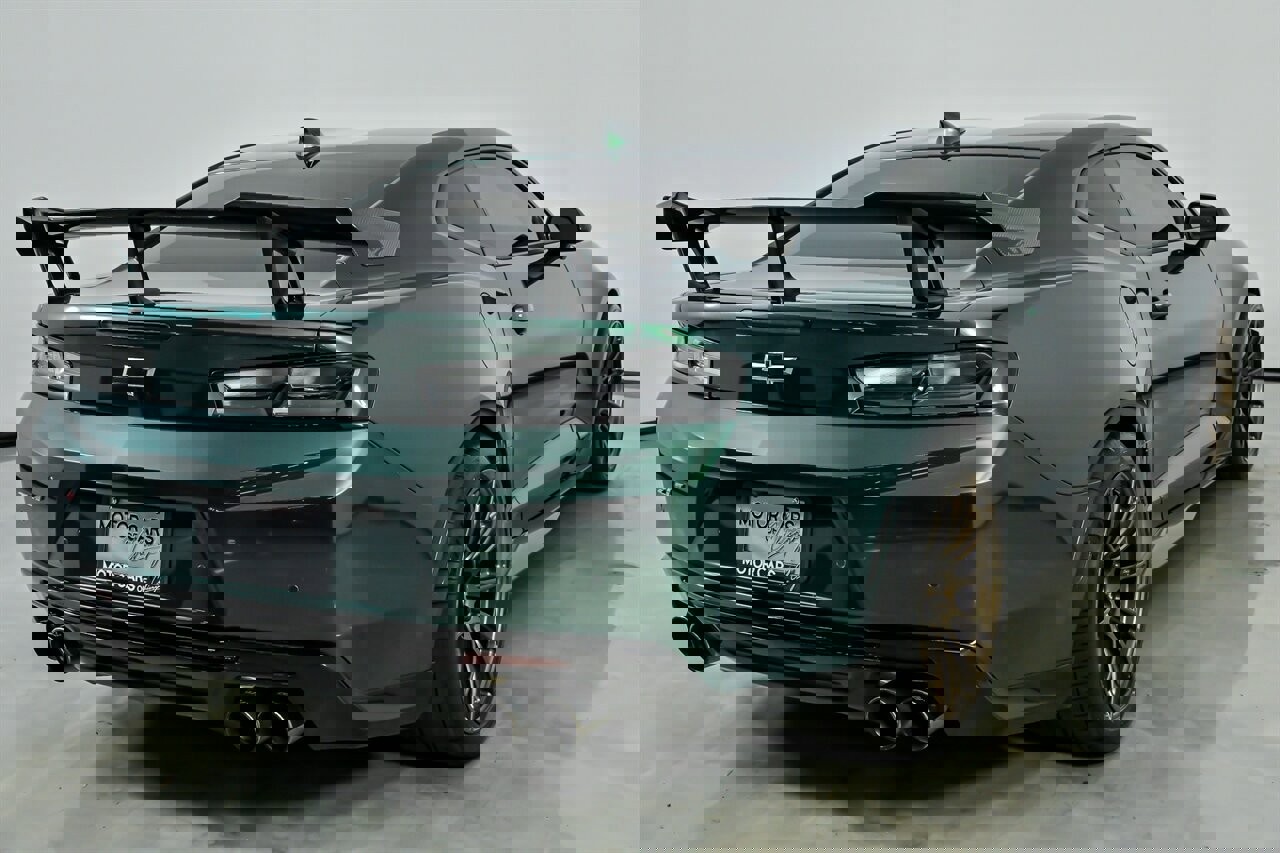 Used 2018 Chevrolet Camaro ZL1 image 12