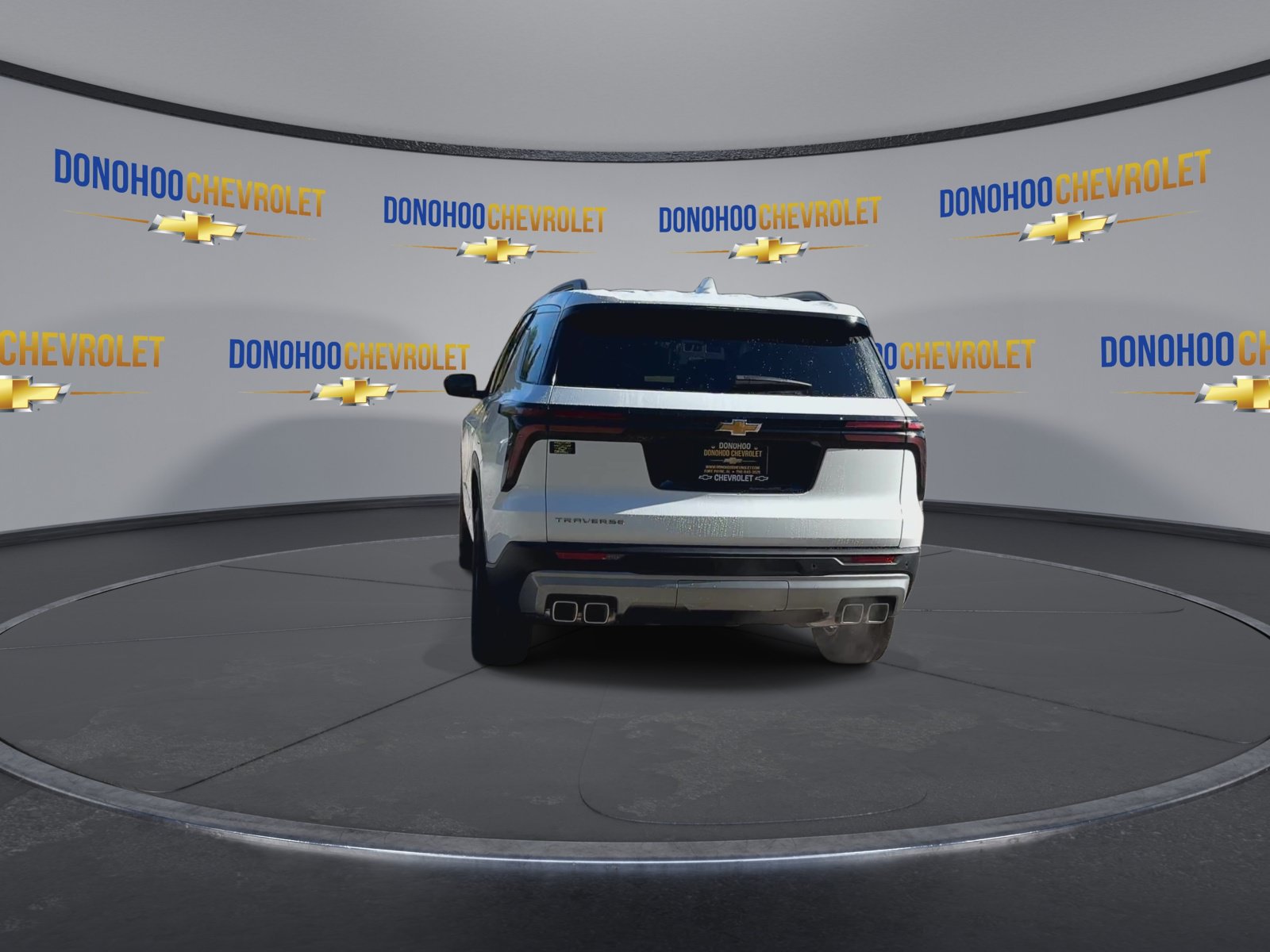 New 2027 Chevrolet Traverse LT FWD image 7