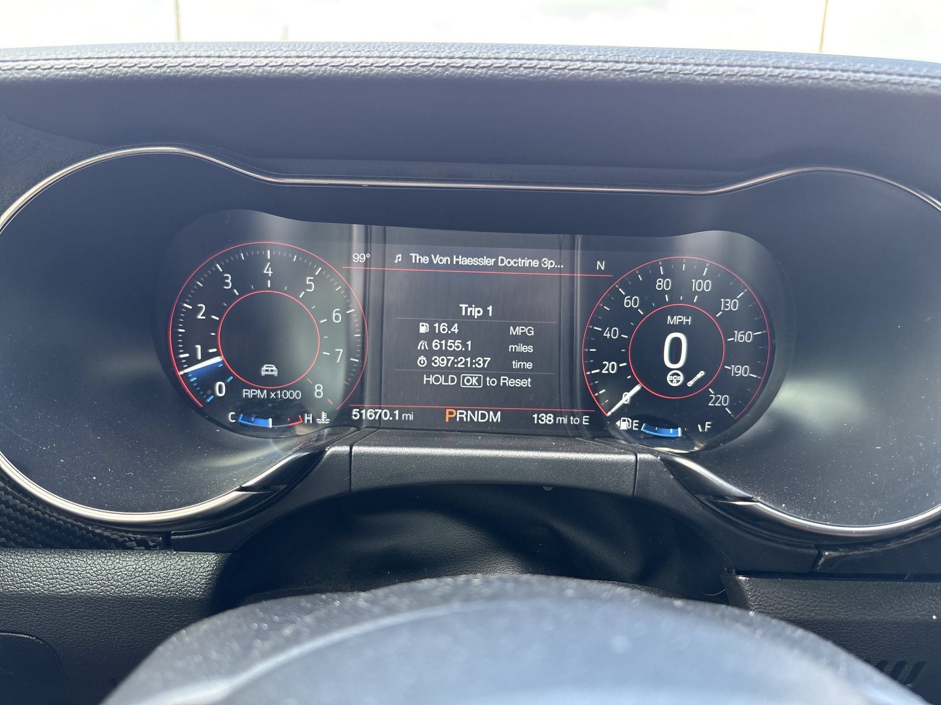 Used 2022 Ford Mustang Shelby GT500 w/ Technology Package RWD image 12