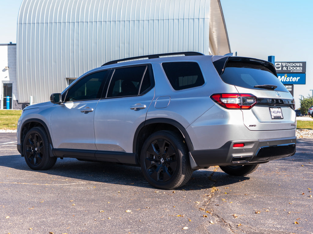 Used 2026 Honda Pilot Black Edition image 10