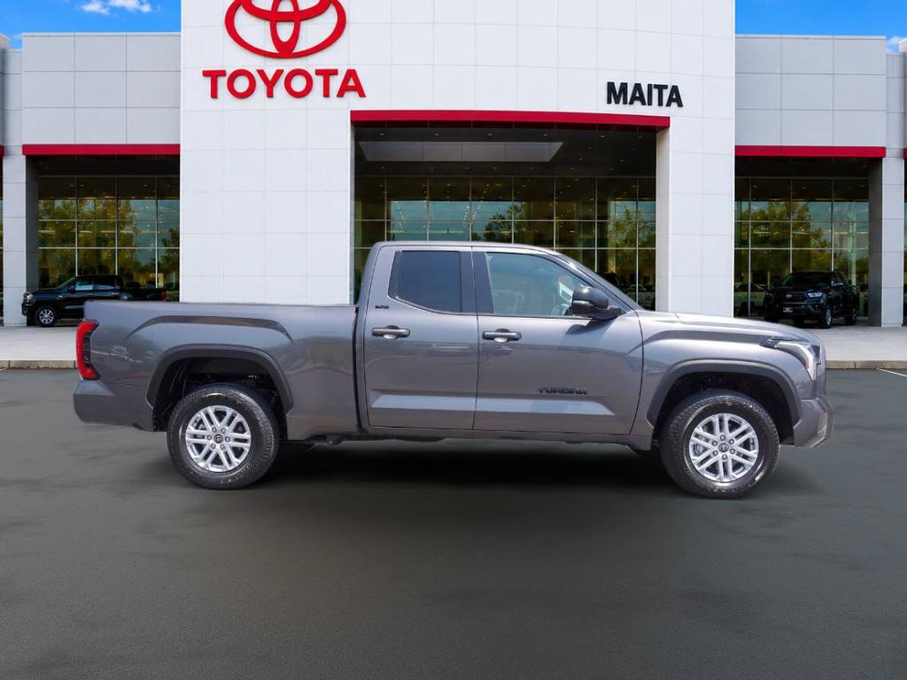 Used 2022 Toyota Tundra SR5 w/ SR5 Premium Package AWD/4WD video 2