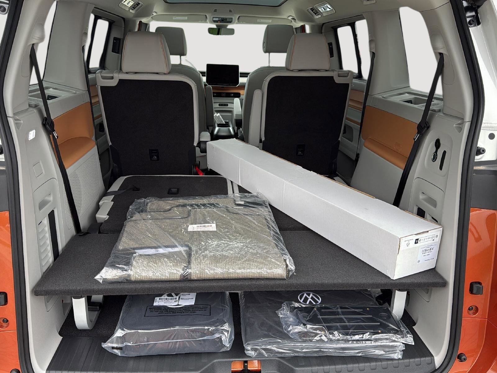 New 2025 Volkswagen ID. Buzz 1st Edition image 7