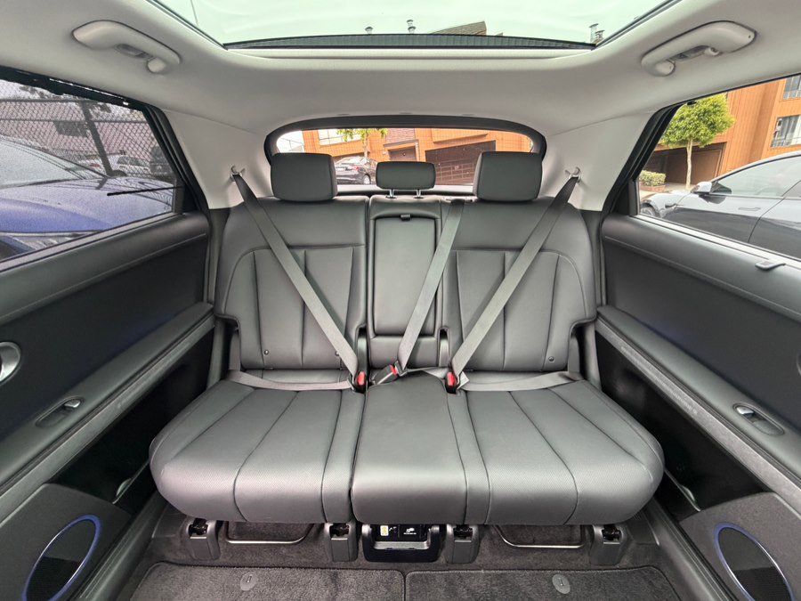 Used 2023 Hyundai Ioniq 5 Limited AWD/4WD image 43
