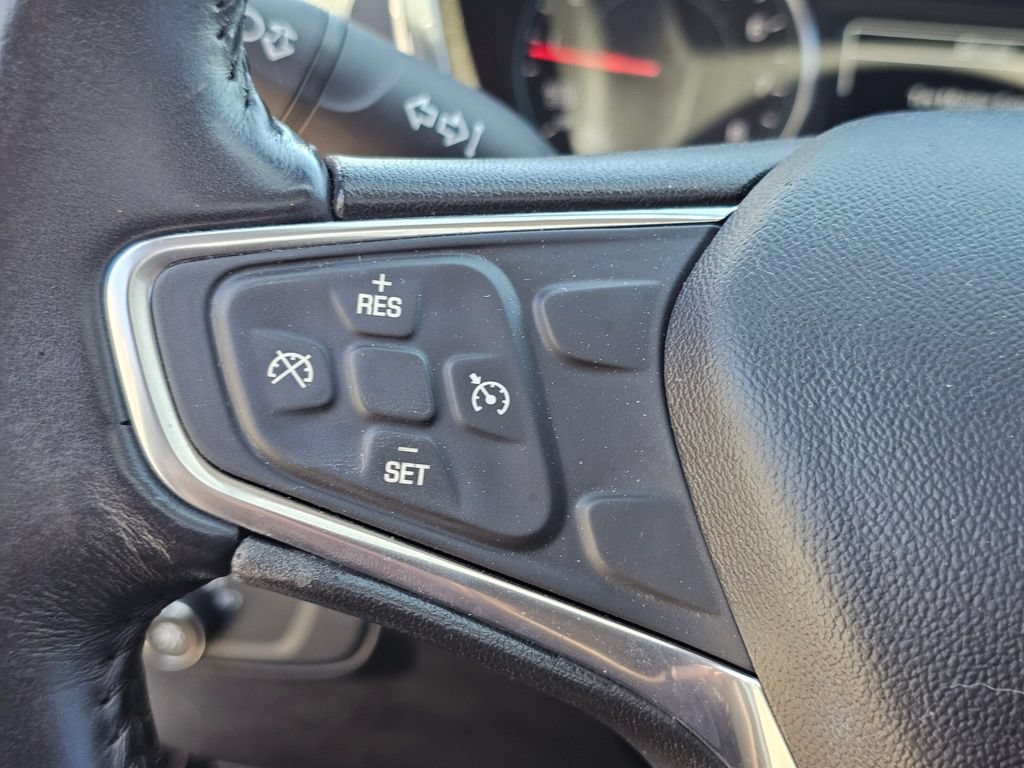Used 2018 Chevrolet Equinox LT w/ Sun & Infotainment Package FWD image 31