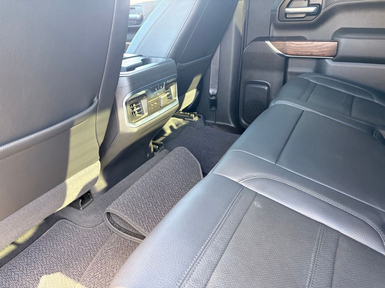 Used 2021 GMC Sierra 1500 Denali w/ Denali Ultimate Package AWD/4WD image 15